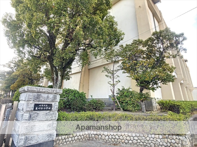 小学校　東刈谷小学校（小学校）まで340m