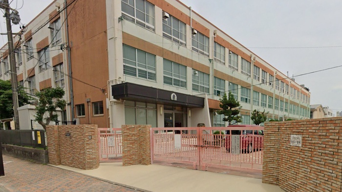 小学校　金城小学校（小学校）まで399m