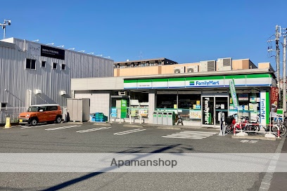 コンビニ　ファミリーマート 大田上池台四丁目店（コンビニ）まで422m