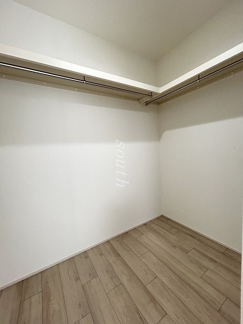 収納　ウォークインクローゼット