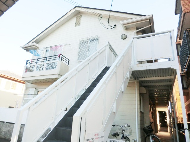 建物外観　最寄り駅徒歩10分以内☆