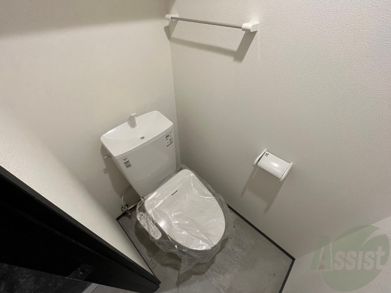 トイレ　シャワートイレになっているので快適です！