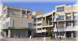 中学校　箱崎清松中学校（中学校）まで900m