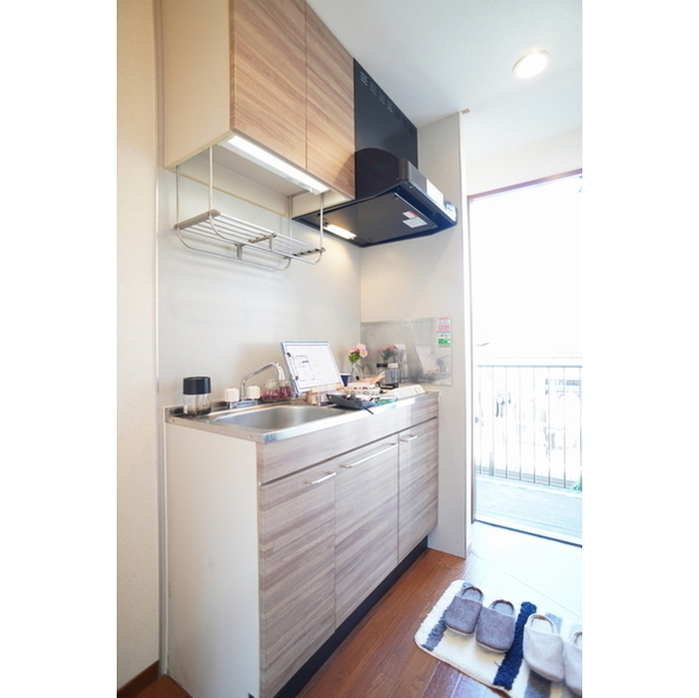 キッチン　木目調の落ち着いた雰囲気のキッチンです♪