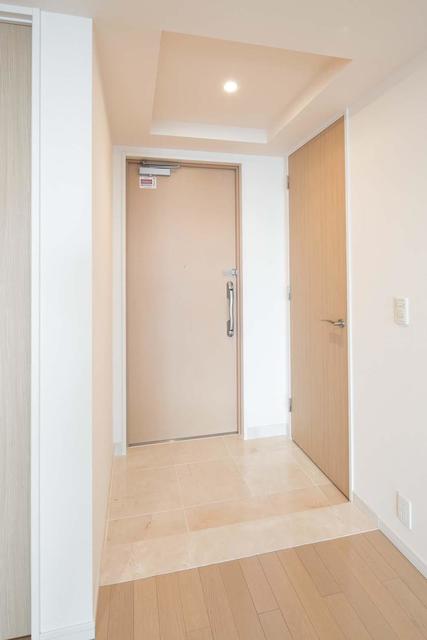 玄関　※写真は同タイプ住戸です。