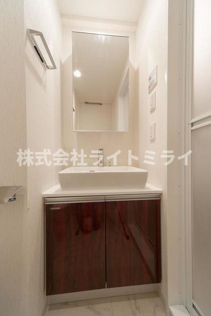 洗面設備　※写真は同タイプ住戸です。?