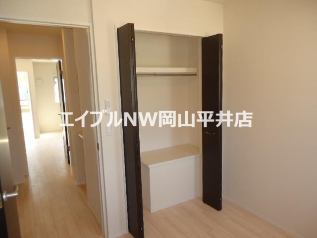 収納　クローゼット