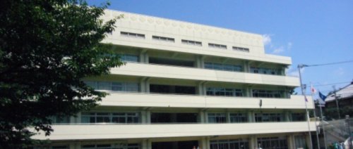 小学校　富久小学校（小学校）まで520m