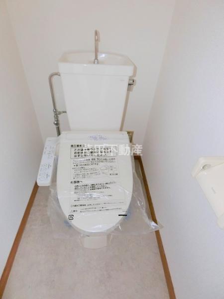 トイレ　写真は別のお部屋のイメージです。現況優先