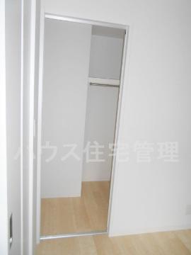 収納　クローゼット