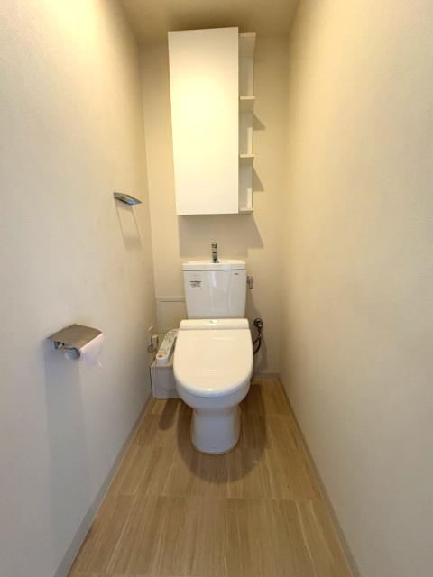 トイレ　落ち着いたトイレです