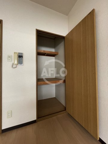 収納　パークハイムうつぼ　クローゼット
