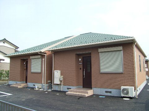 建物外観　ペットも一緒に住めるアパートです♪