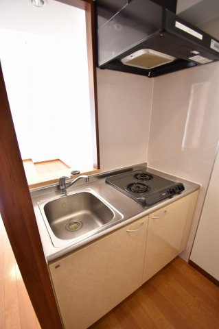 キッチン　※建物内別間取参考写真