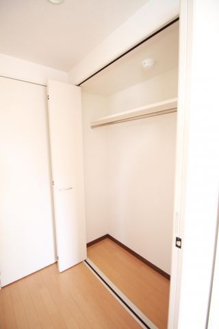 収納　バージュアル西日暮里　　荒川区西日暮里6