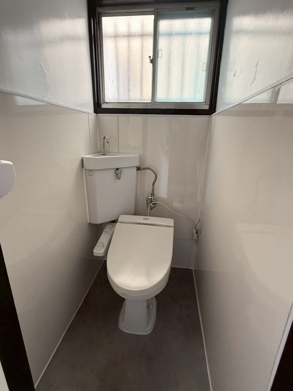 尾上町養田戸建のトイレ写真