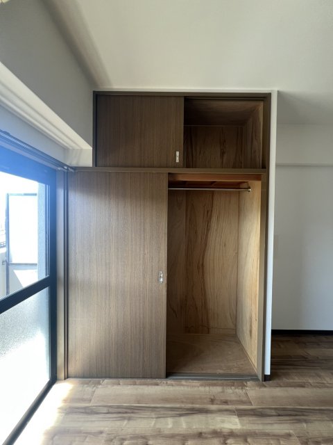 収納　同物件別号室のものです。