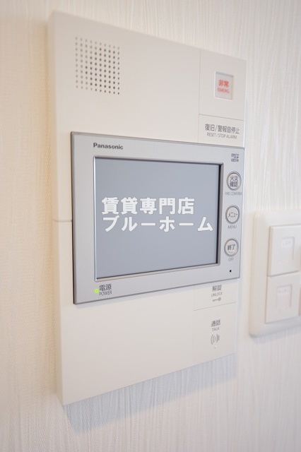 セキュリティ　モニター付きのインターホンです！