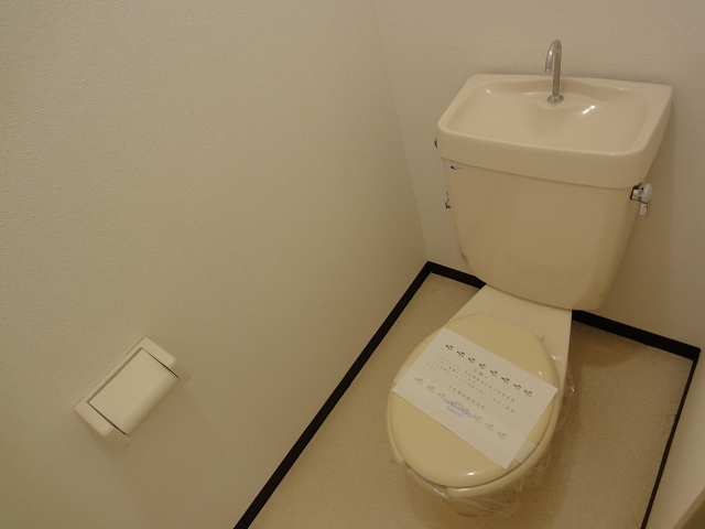 トイレ　図面と現状に相違がある場合には現状を優先