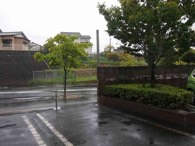 駐車場　平置きの駐車場です。