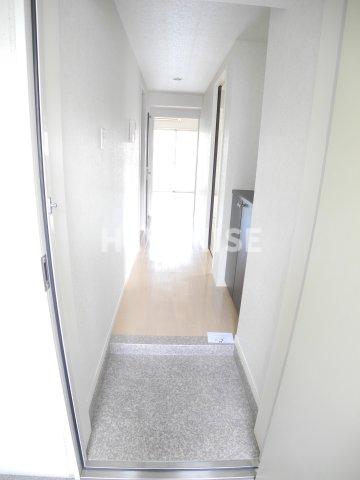玄関　※類似間取りのお部屋の参考画像です※現況を優先します