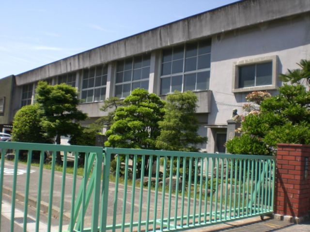 小学校　市立羽黒小学校（小学校）まで1400m