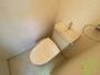 トイレ　温水洗浄便座付きのトイレは、使用しやすくうれしいですね。