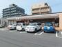 コンビニ　セブンイレブン横浜釜利谷店（コンビニ）まで164m