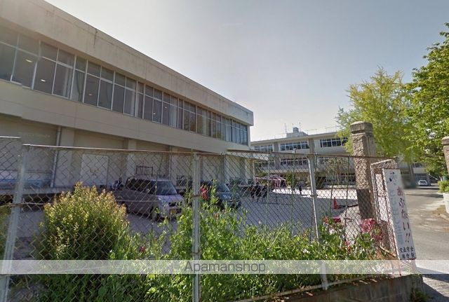 小学校　中洋小学校（小学校）まで2042m