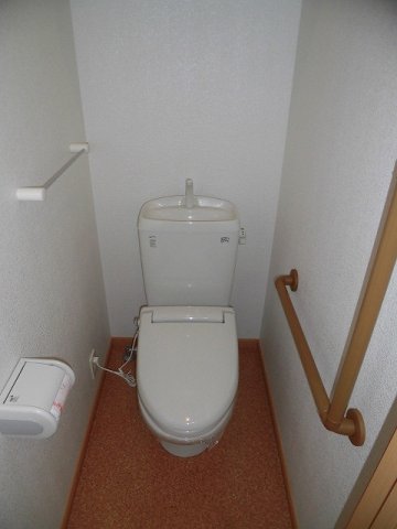トイレ　ゆったりとした空間のトイレです