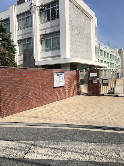 小学校　大阪市立長吉小学校（小学校）まで389m