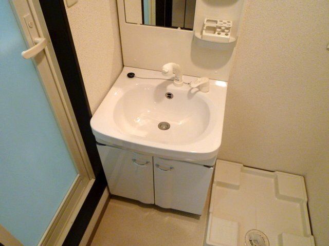 洗面設備　独立洗面台です。