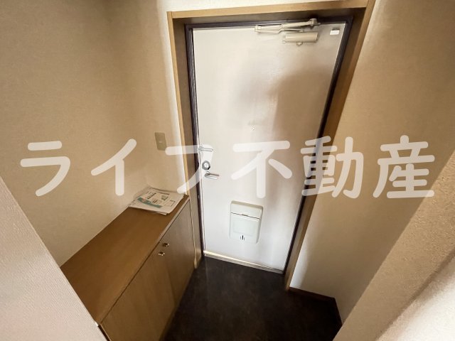 玄関　収納もある玄関です