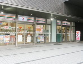 コンビニ　セブンイレブン　新宿グランドプラザ店（コンビニ）まで123m