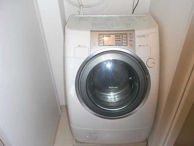その他設備　ドラム式洗濯乾燥機