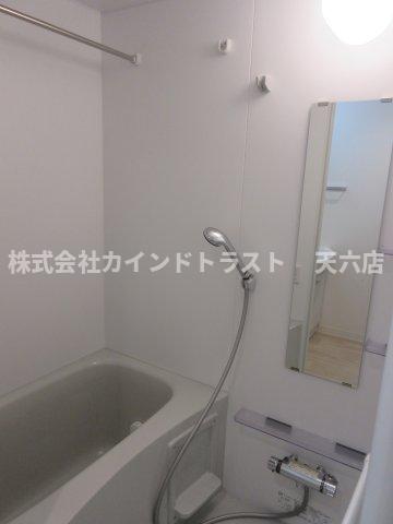 バス・シャワールーム　日々の疲れを癒すお風呂付です