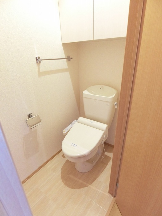 トイレ　※同物件別号室参考写真
