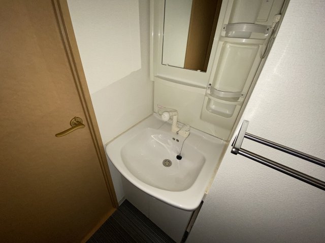 洗面設備　忙しい朝には欠かせない洗面所です