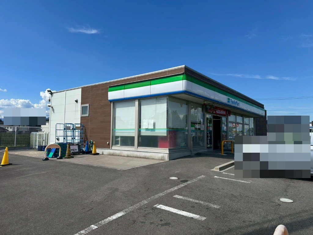 コンビニ　ファミリーマート 守山小島町店（コンビニ）まで100m