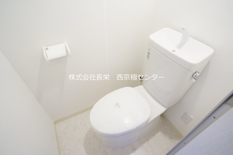 トイレ　※同タイプ508号室の参考写真です★（実際のお部屋とは異なり