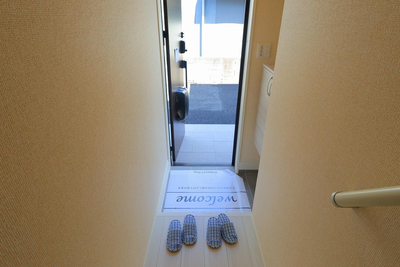 PREMILIFE中春日の玄関写真