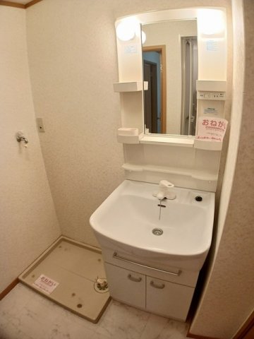 洗面設備　使いやすい洗面所です
