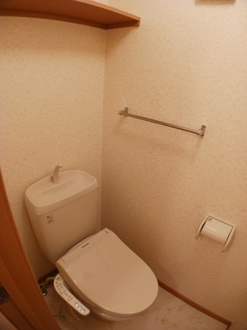 トイレ　ゆったりとした空間のトイレです
