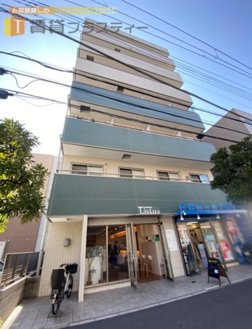 建物外観　駅近ノッポのオートロック付きマンションと言えば
