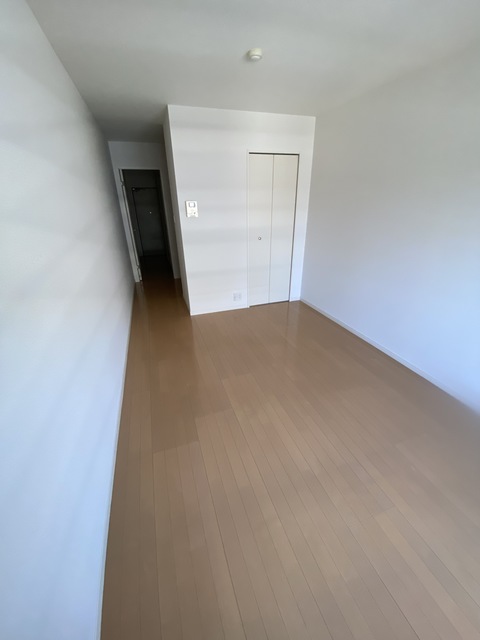 居室・リビング　ゆったりしたお部屋ですよ　※反転タイプ