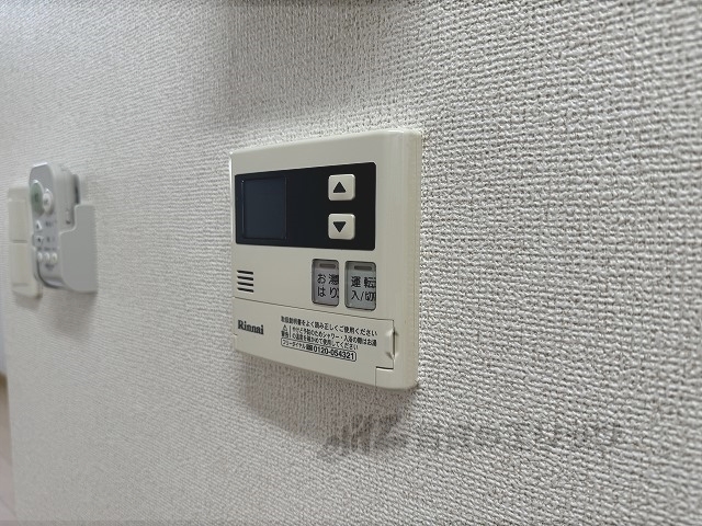 その他設備　給湯器リモコン