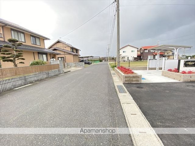 その他　前面道路（その他）まで0m