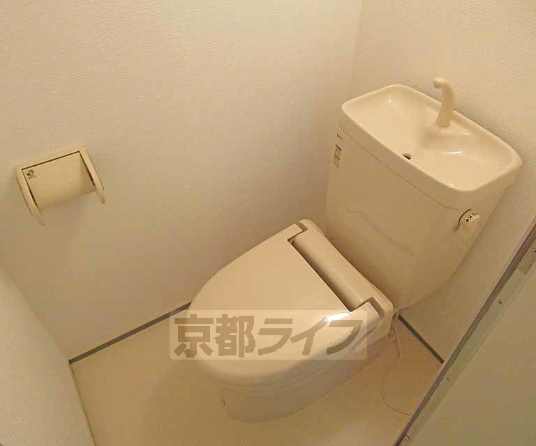 トイレ　とってもキレイなトイレですね～