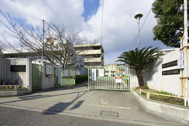 幼稚園・保育園　吹田市立東佐井寺幼稚園（幼稚園・保育園）まで100m