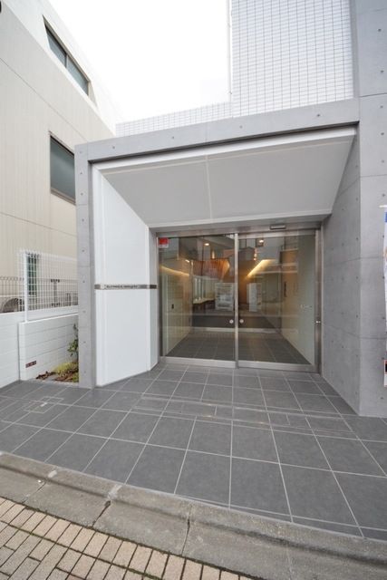 エントランス　☆お問い合わせはお早めに☆
